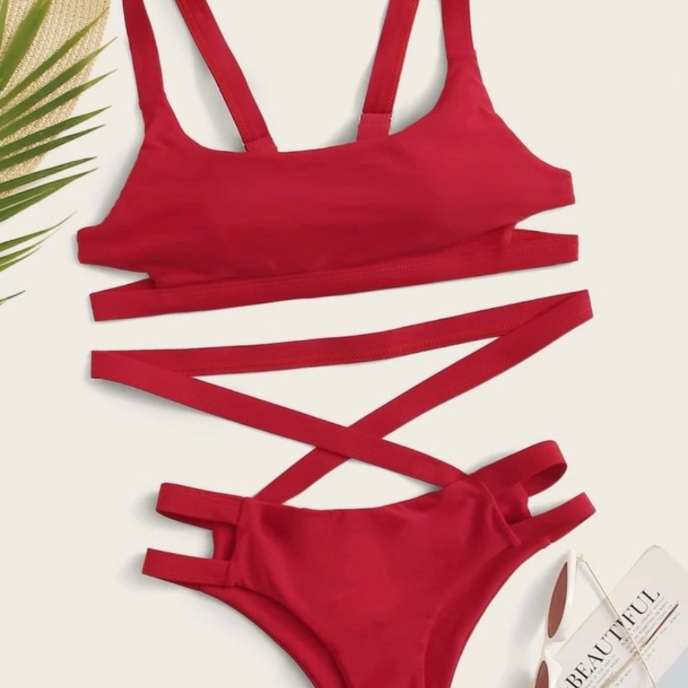 Cut-out Criss Cross Bikini